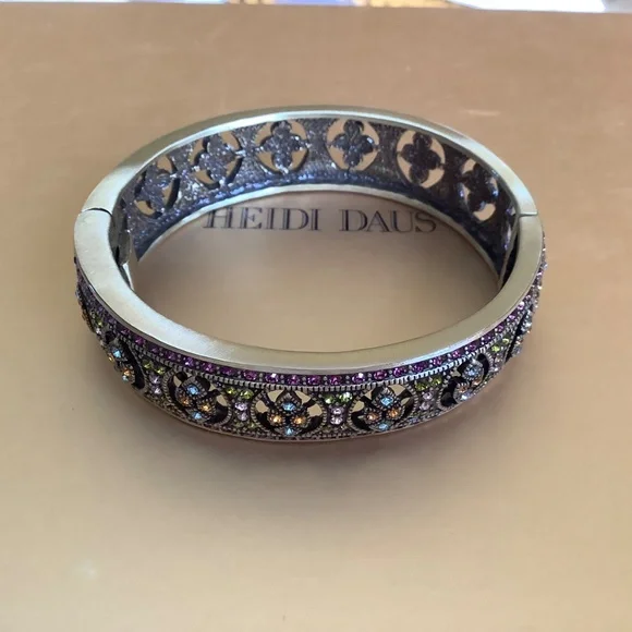 Heidi Daus Mosaic Masterpiece Crystal Bangle Bracelet SZ S/M
